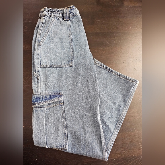 Wide Leg Cargo Jeans For Woman Size 7. - Picture 1 of 7